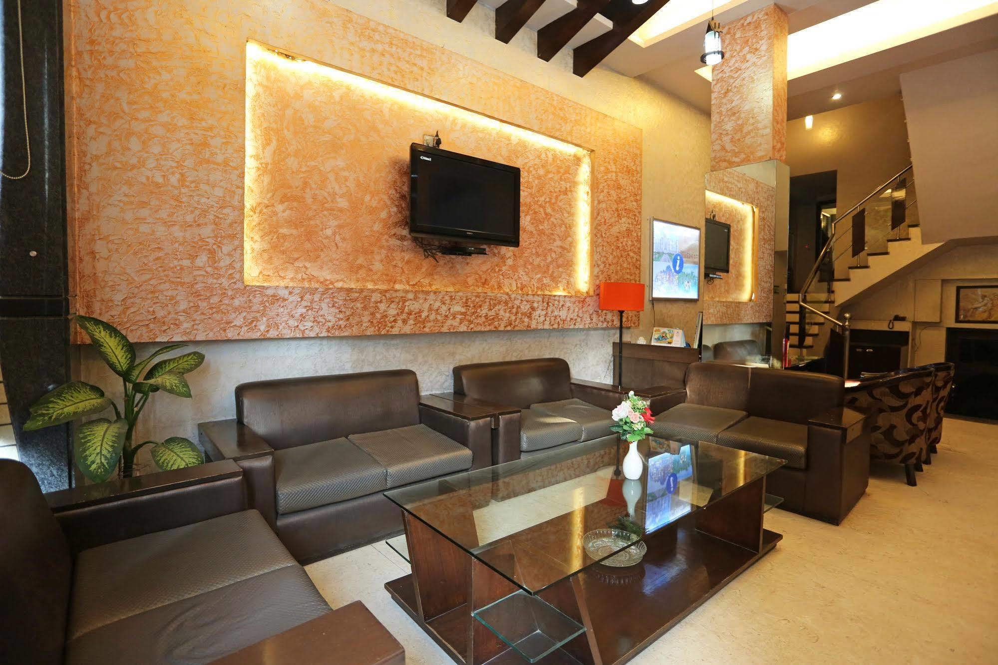 Hotel Star Plaza@new Delhi Railway Station 3*