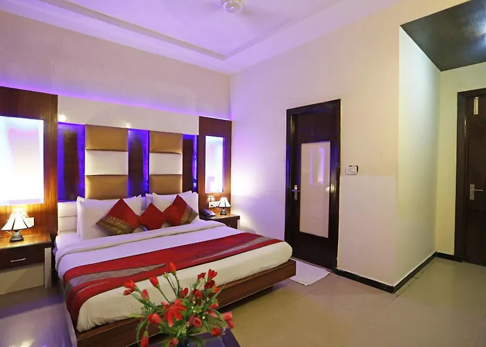 Hotel Star Plaza@New Delhi Railway Station