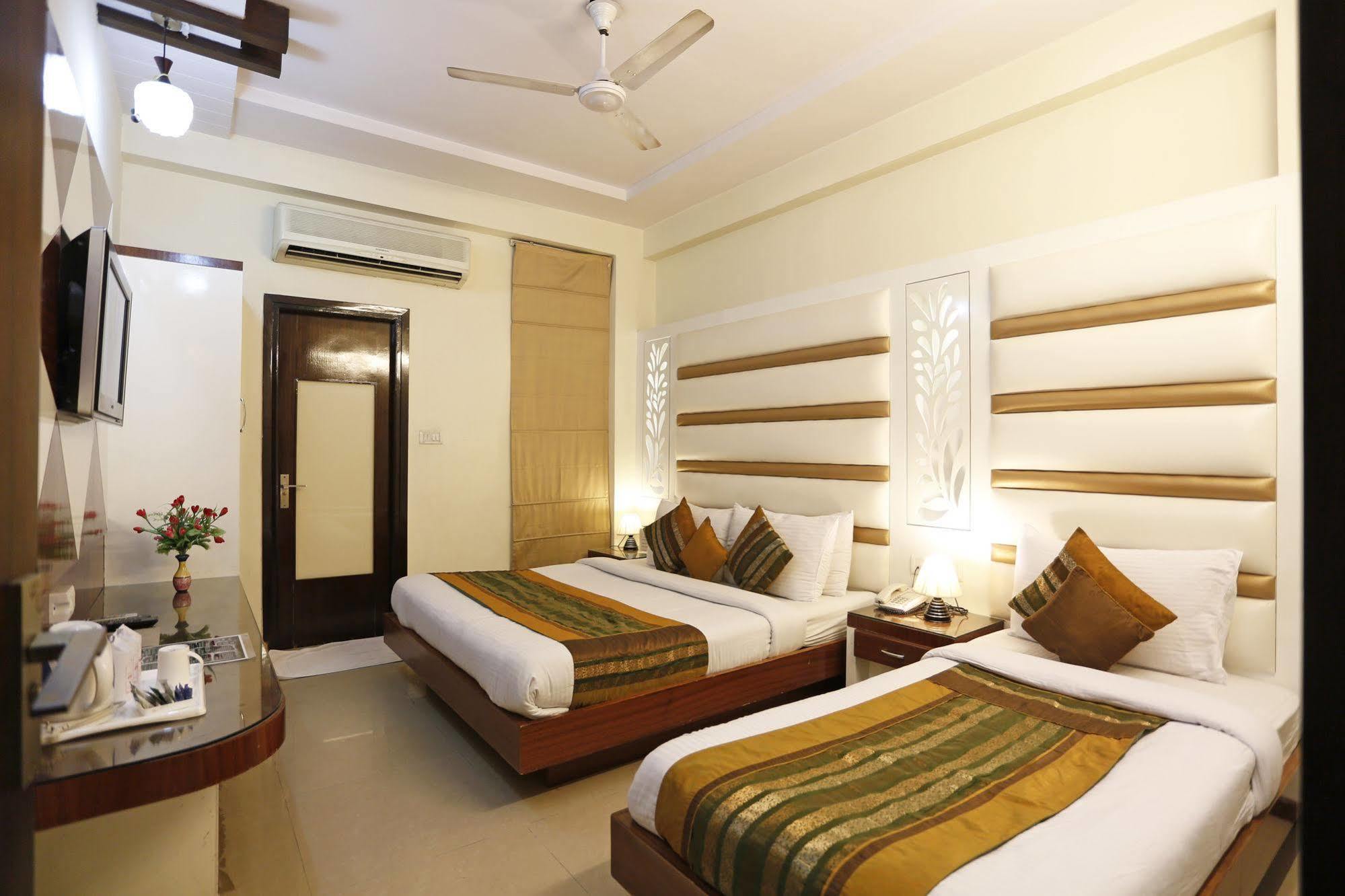 Hotel Star Plaza@new Delhi Railway Station 3*